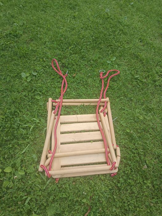 Huśtawka dla Maluszka, drewniana