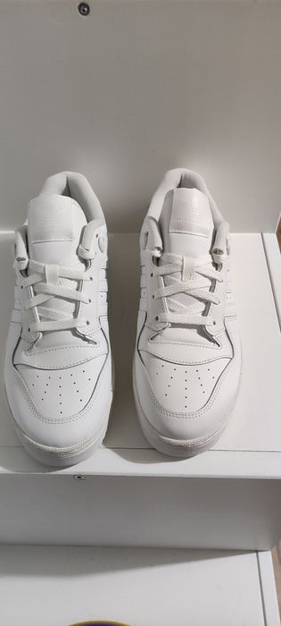 Adidas Originals Rivalry Low 43