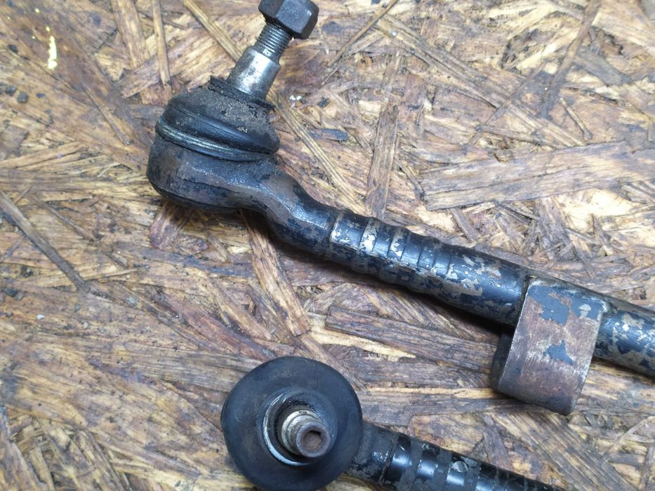 Рульова тяга Мерседес 123 124 Mercedes w123 w124