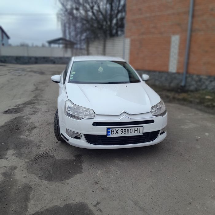 Подам автомобіль СІТРОЕН с5 2011рік 1.6диз в робочому стані. ОДИН влас
