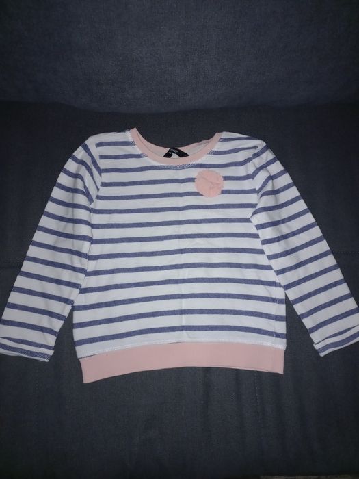 Продам кофточки на 4-5 лет