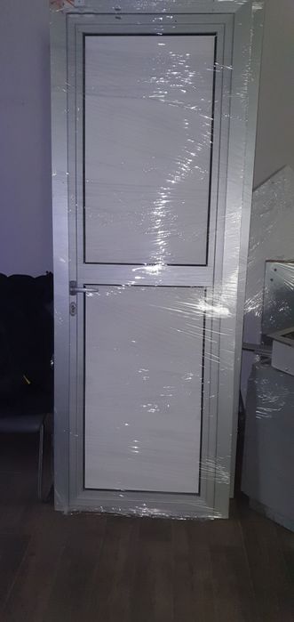 Двері алюмінієві