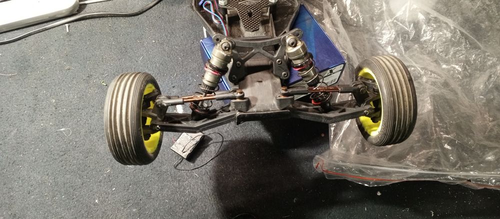 Sprzedam model Serpent SRX-2 RM