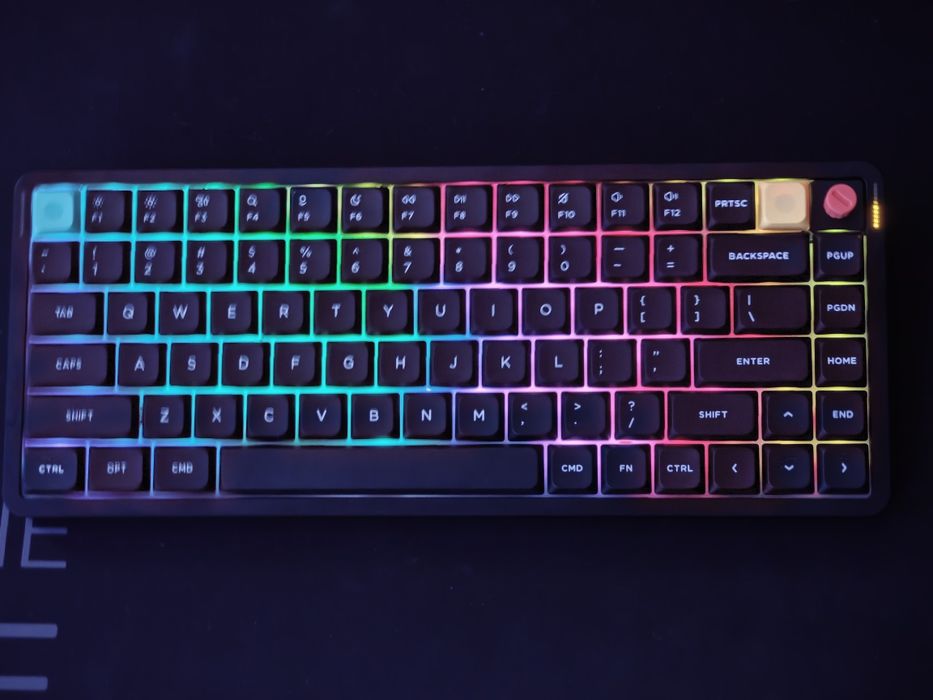 Nuphy air v3  jak nowa klawiatura mechaniczna bezprzewodowa blush nano switch