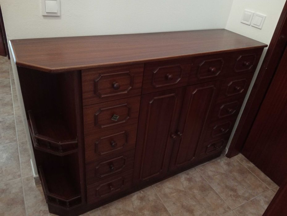 Aparador mogno 12g+2p