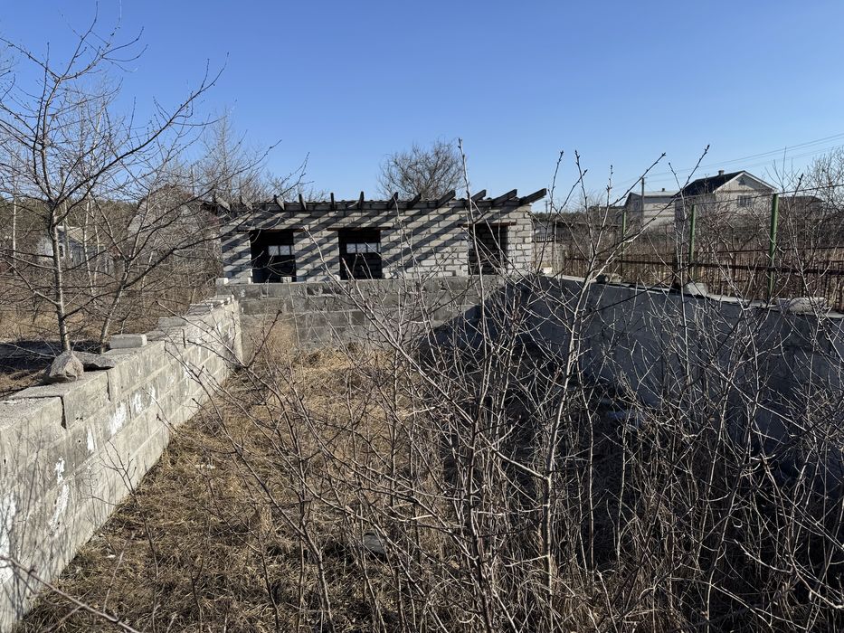 ПРОДАМ  дачу  біля річки Дніпро