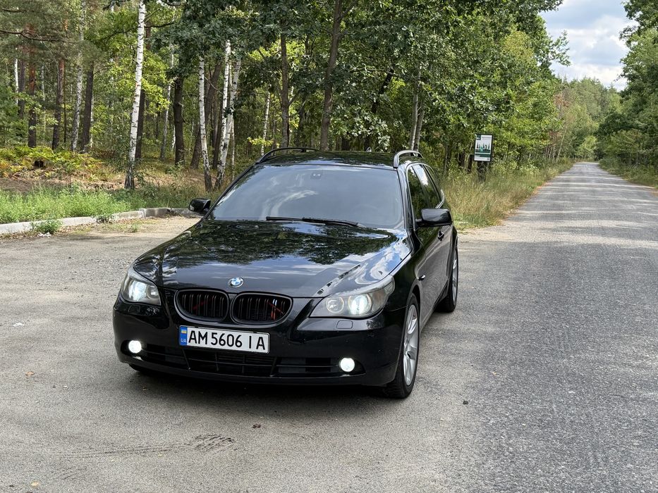 Поодам надійний автомобіль