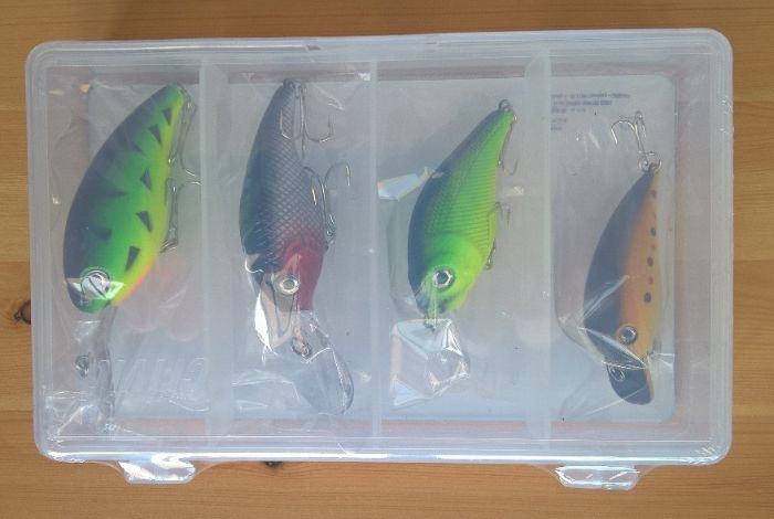 Caixa de iscos para pesca - NOVO e Selado.