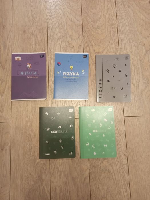 Zeszyt 3zł/szt. (fizyka 2x, historia, biologia, geografia)
