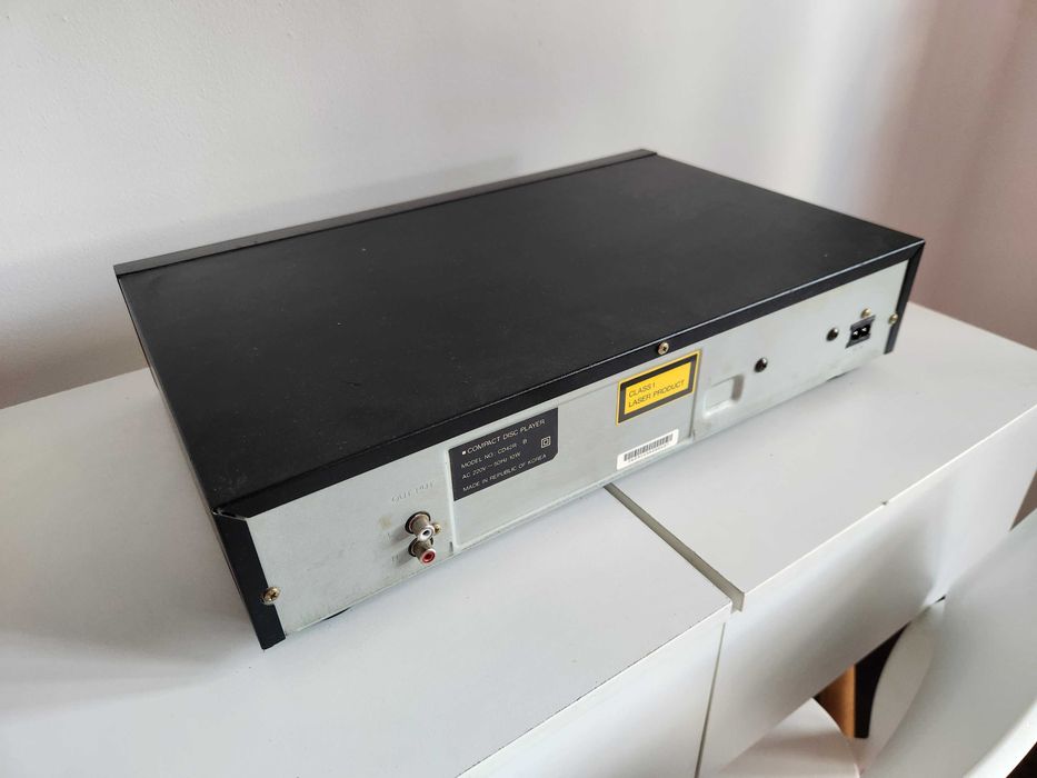 ODTWARZACZ PLYT CD SAMAUNG CD42R compact disc player ładny stan