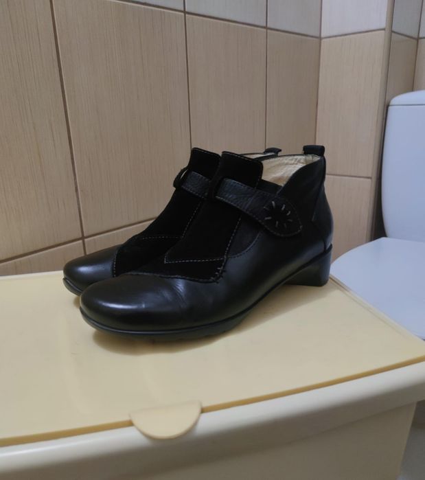 Damskie 41 na rzepy botki buty kozaczki krotkie kozaki botki sztyblety