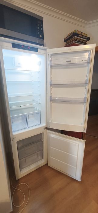 Frigorífico + microondas