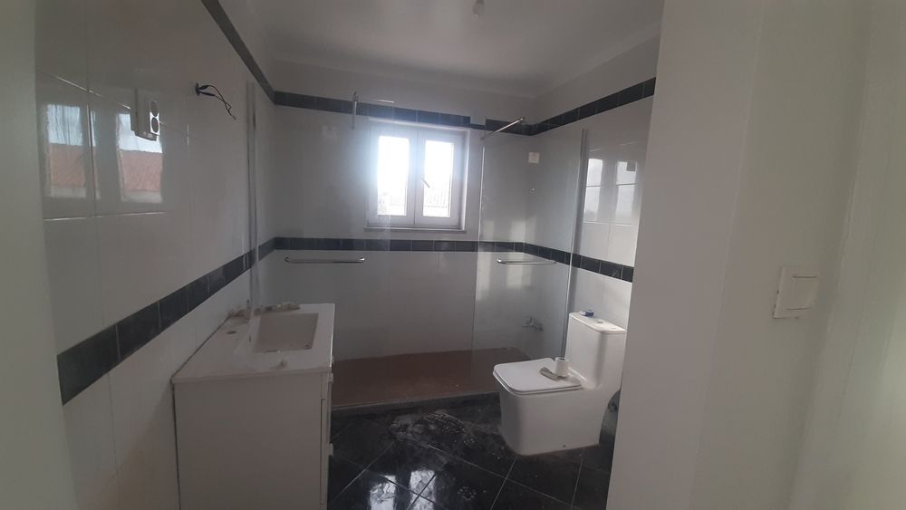 Vende-se Moradia 2 pisos, Cabeça Gorda, Torres Vedras
