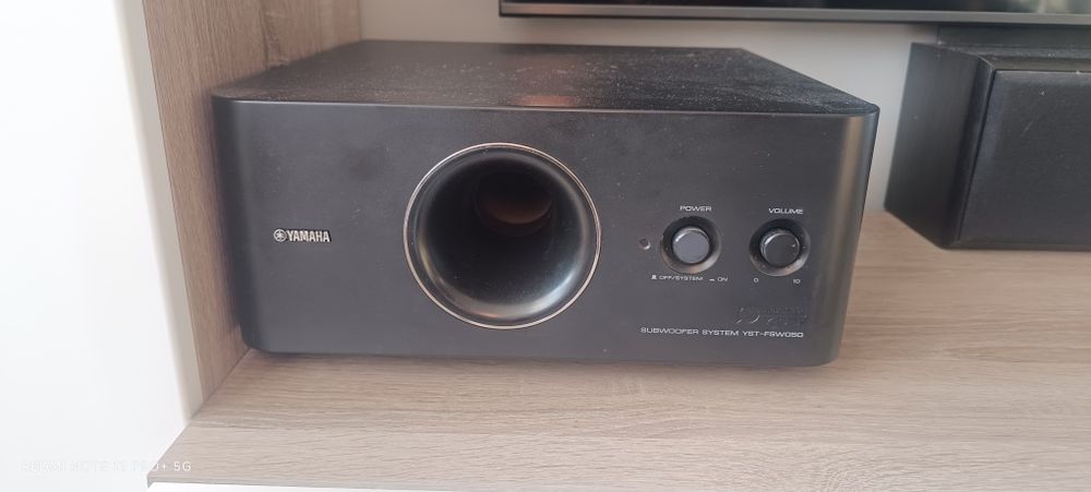 Subwoofer yamaha fsw050