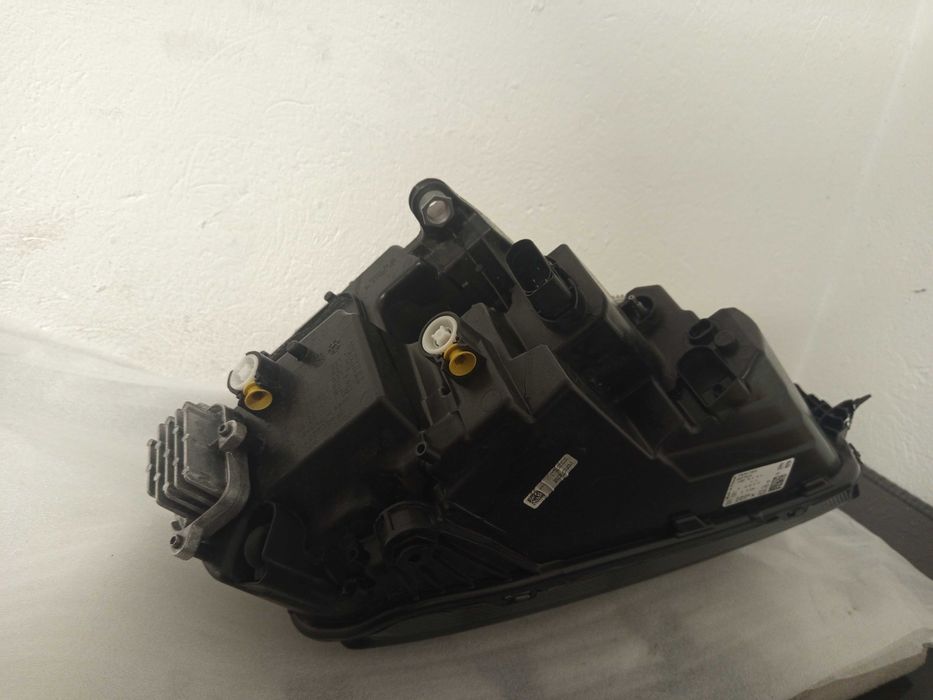 Lampa prawa Przód Przednia SKODA KAROQ Full LED 57B.941.036B