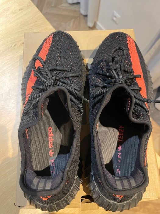 adidas Yeezy boost 350 v2 core black red 44.