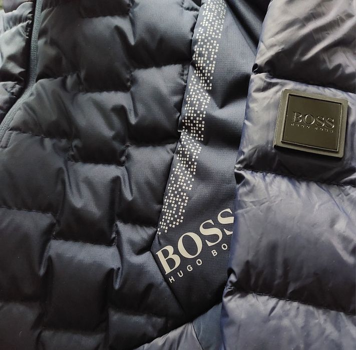 Hugo Boss kurtka puchowa męska lekka r. L