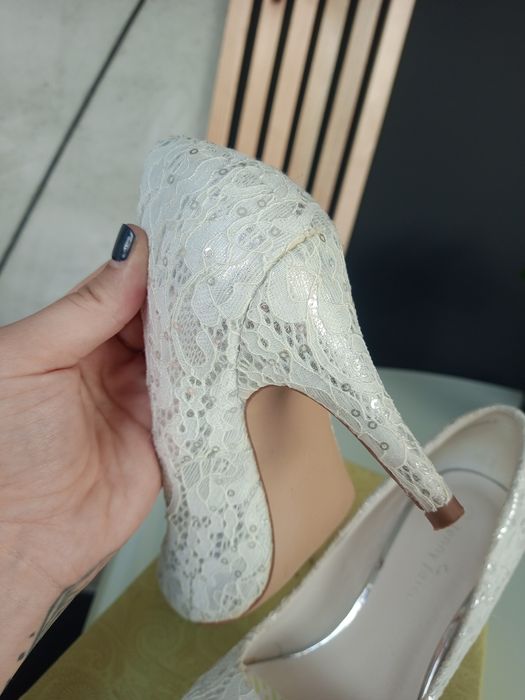 Piękne buty koronkowe Jenny Fairy 37