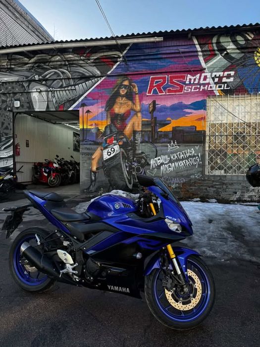 Yamaha YZF-R3 2019 року