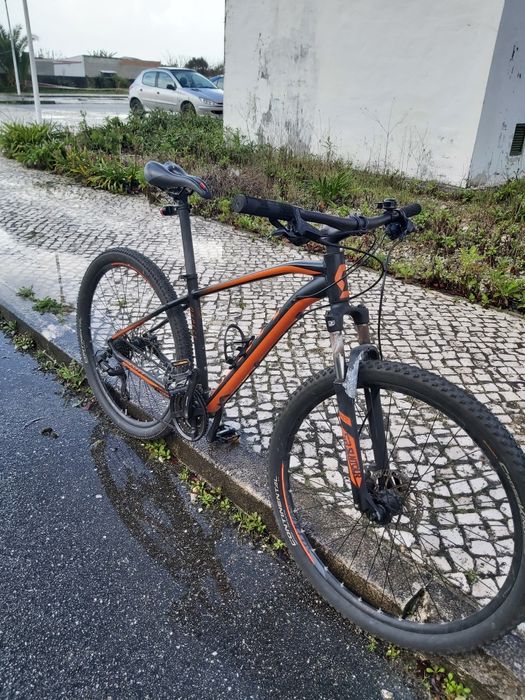 Scott Aspect 29” | Shimano 24v | Pneus Continental | Selim Selle SMP