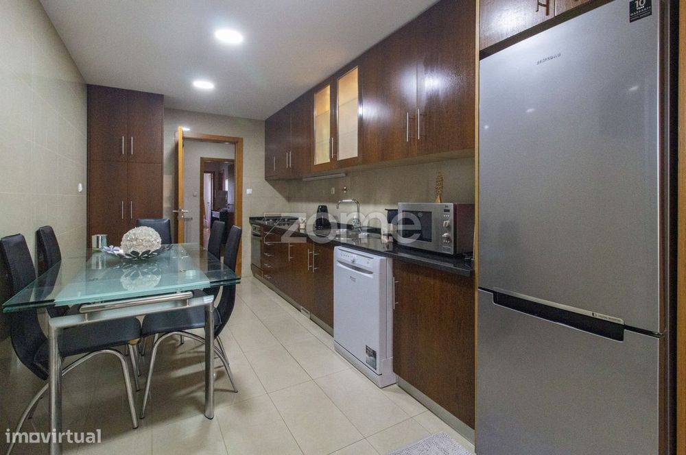 Apartamento T3 Mobilado e Equipado!