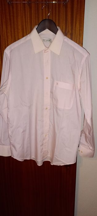 3 camisas em tons de rosa clássicas e slim