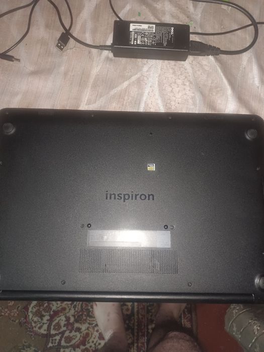 Ноутбук Dell OЗУ-16AMD RadeonR7 M440 4gb.ssd256.Intel I7-7500