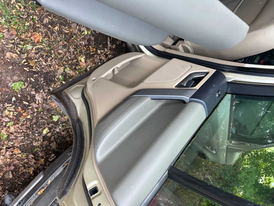 LAnd Rover Freelander 2 bancos bege e forras portas 450€