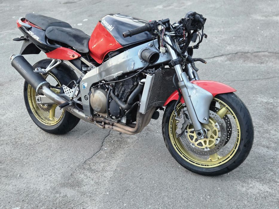 kawasaki zx6r - купить мотозапчасти - Цена на OLX.ua