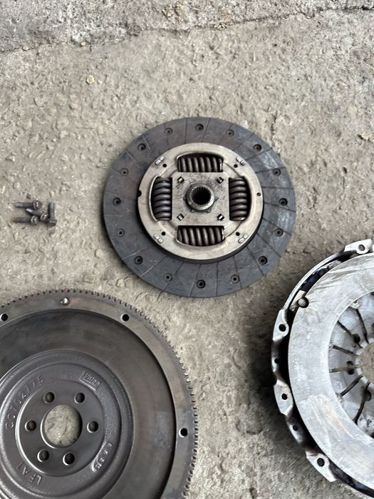 Маховик Щеплення 1.9 6ст Шаран Гелексі Алхамбра Sharan Halaxy Alhambra