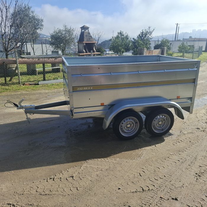 reboque com 2 eixos novo 500kg