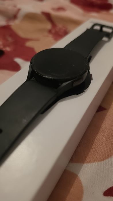 Samsung s23 128GB + Samsung smartwatch 4