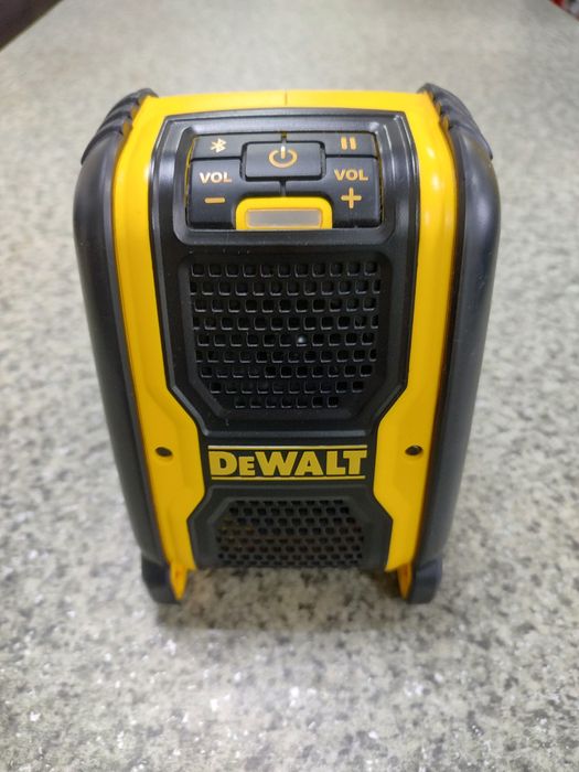 Bluetooth колонка DeWalt DCR006