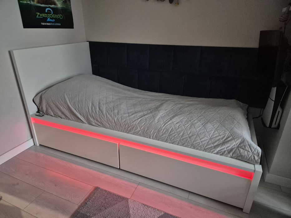 Łóżko IKEA MALM 90×200 z szufladami i materacem + led