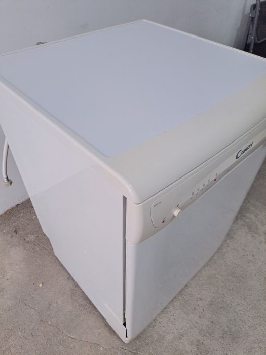 Maquina de lavar loiça em bom estado