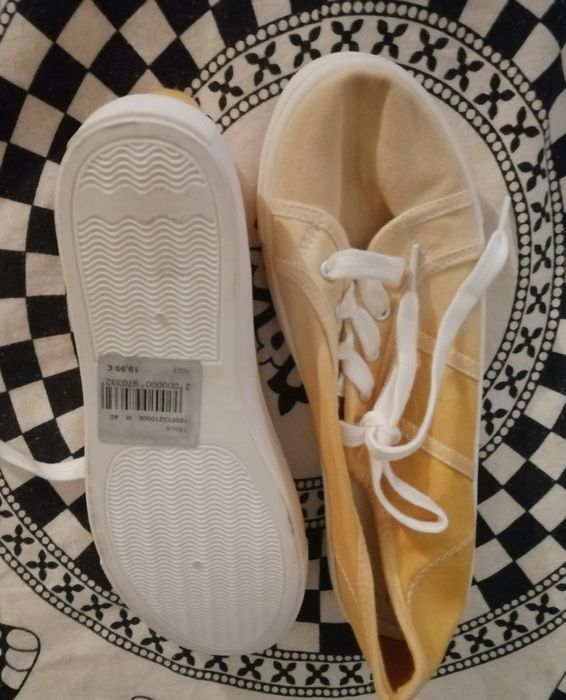 Sapatilhas Natura novas