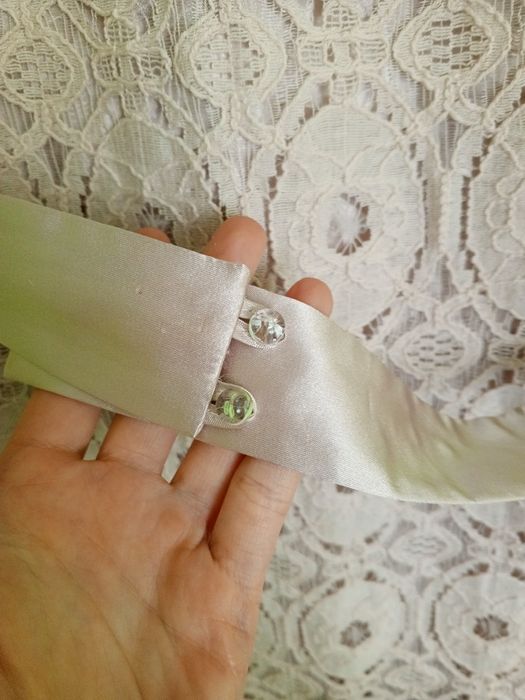 Sukienka koronkowa midi