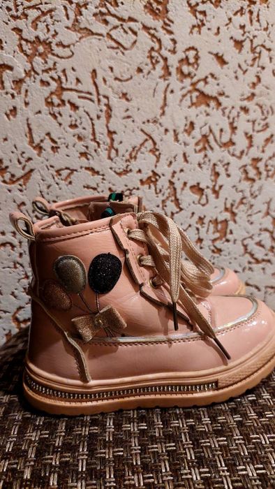 Ботінки дитячі, рекомендую до придбання!