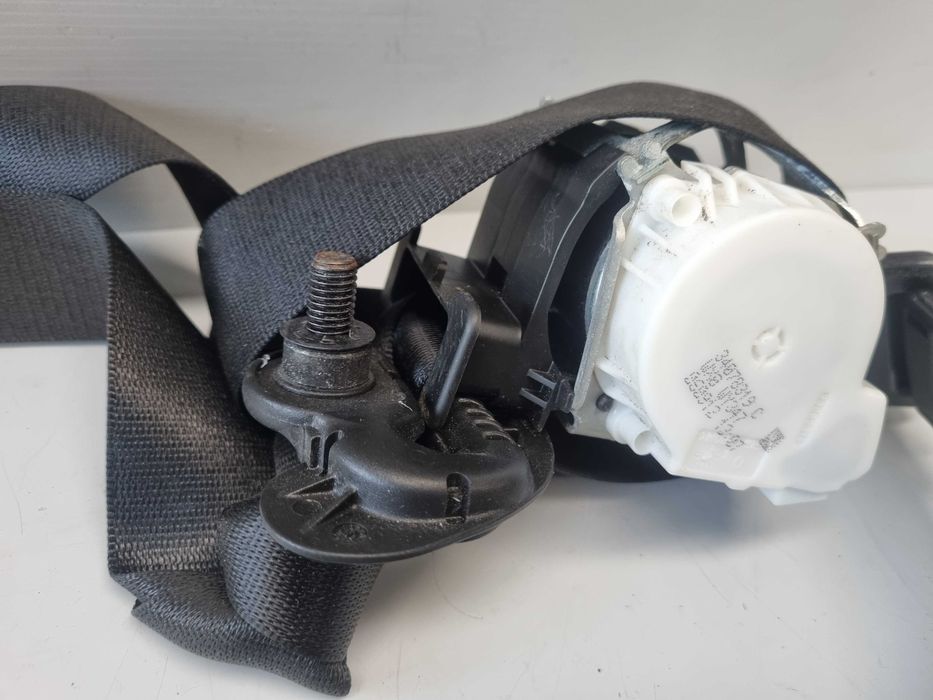 Cinto de segurança frente esquerdo BMW F20