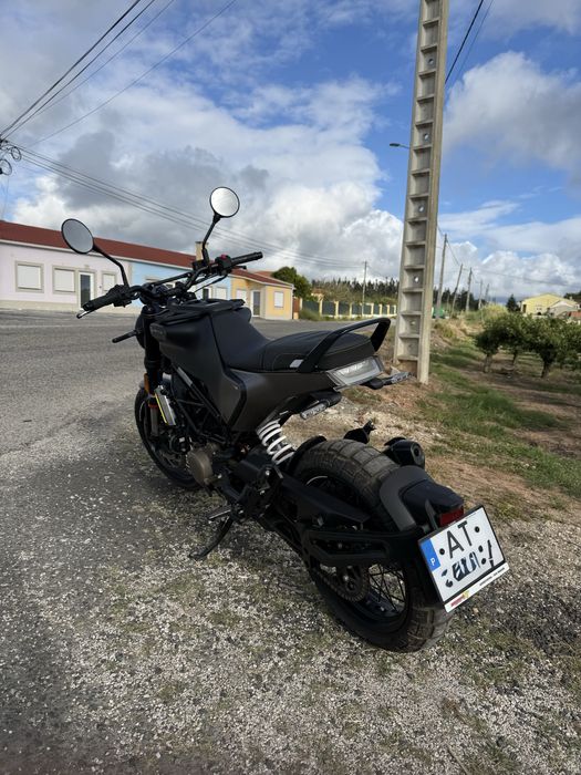 Husqvarna Svartpilen 125