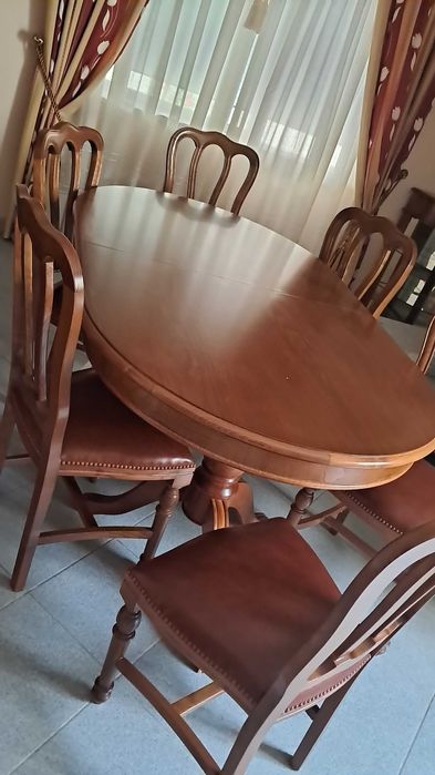 Mesa jantar e cadeiras