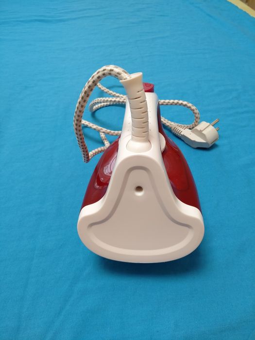 Утюг Polaris PIR 2281K