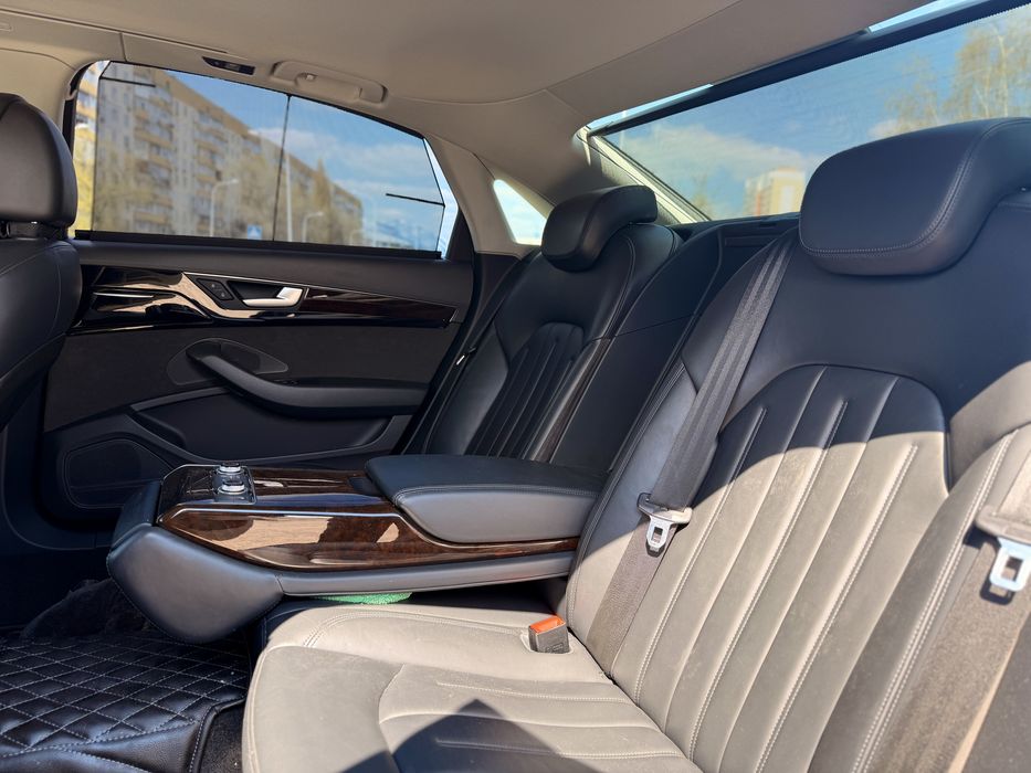 Audi a8 3.0 tdi 2017 рік