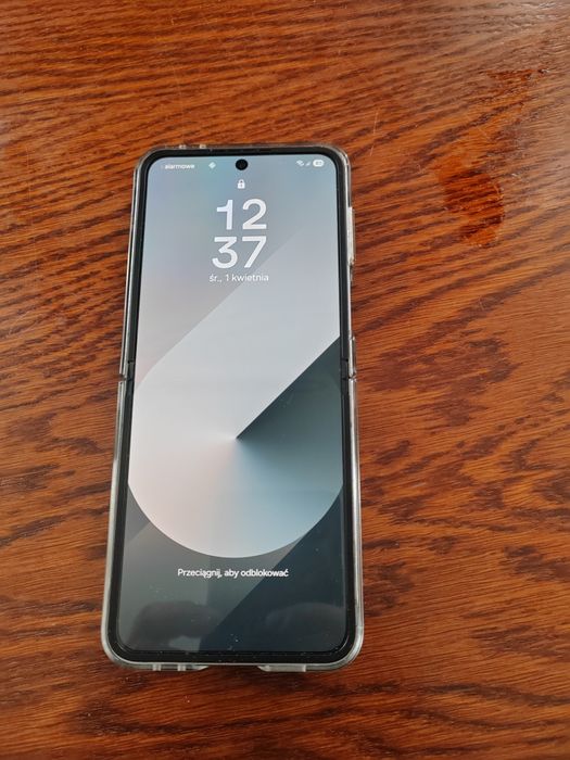 Samsung Galaxy Z flip 6 na gwarancji