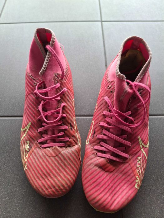 3 pary korków do piłki Nike, Puma, Kipsta