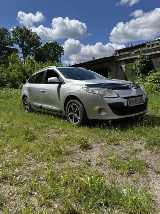 Продам меган 3 1.5 dci
