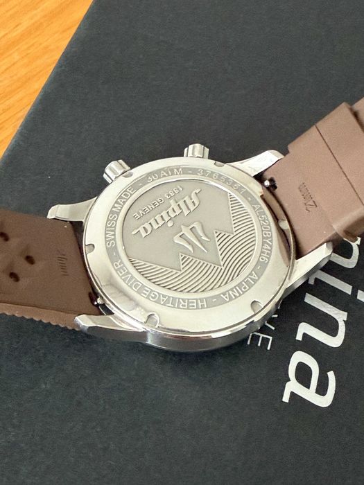 Zegarek Alpina Seastrong Diver 300 Heritage AL-520BY4H6 + 6 pasków FULL SET
