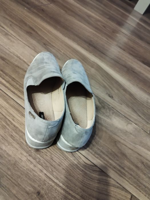 Szare buty na koturnie rozm 41