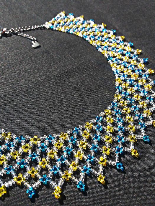 Ніжна синьо-жовта силянка (намисто)