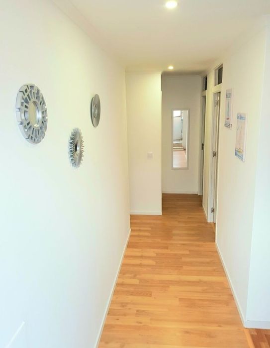 Quarto para arrendar em santa iria da azoia a 10 min de lisboa